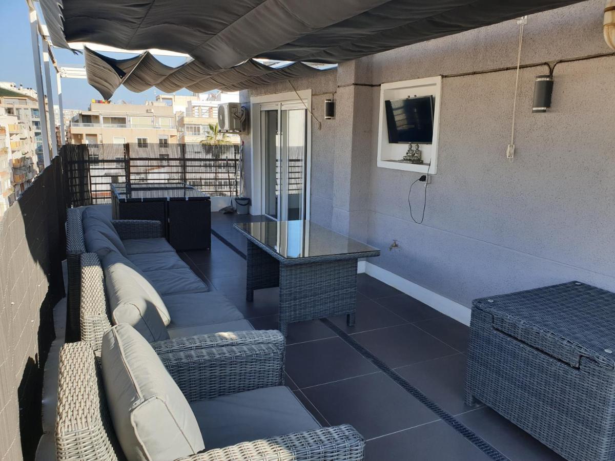 Beachside Apartment In Τορεβιέχα Εξωτερικό φωτογραφία
