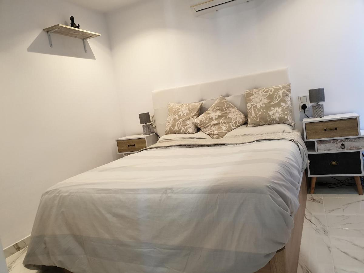 Beachside Apartment In Τορεβιέχα Εξωτερικό φωτογραφία